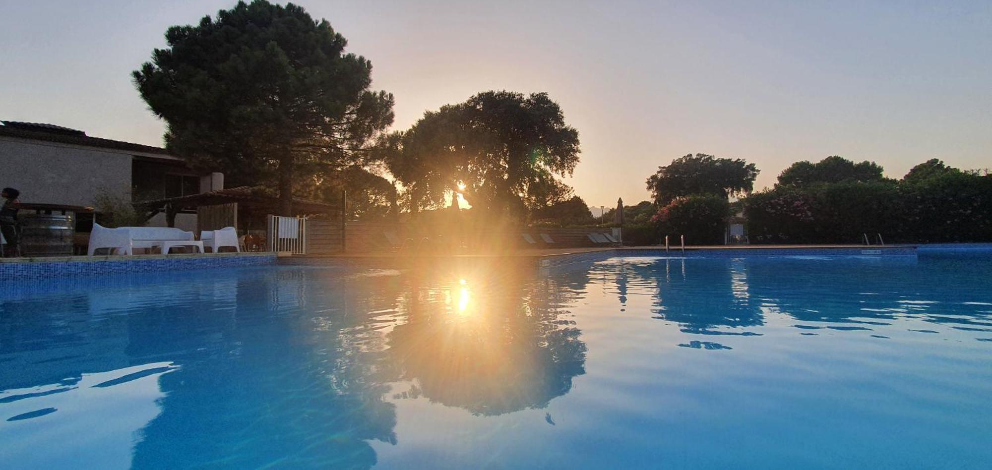 Fiori Di Cala Rossa Appartement T3 Dans Residence Hotelliere Chez Virginie ليسي المظهر الخارجي الصورة